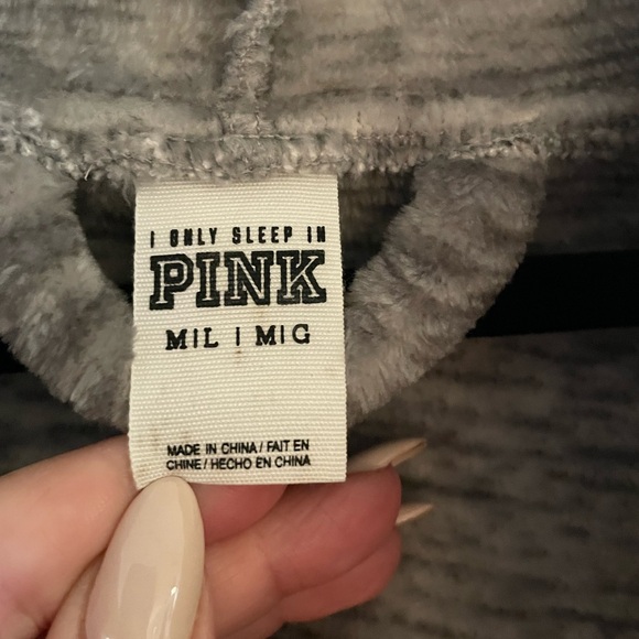 VS PINK plush robe with pockets and rhinestone logos SL M/L - Picture 6 of 8